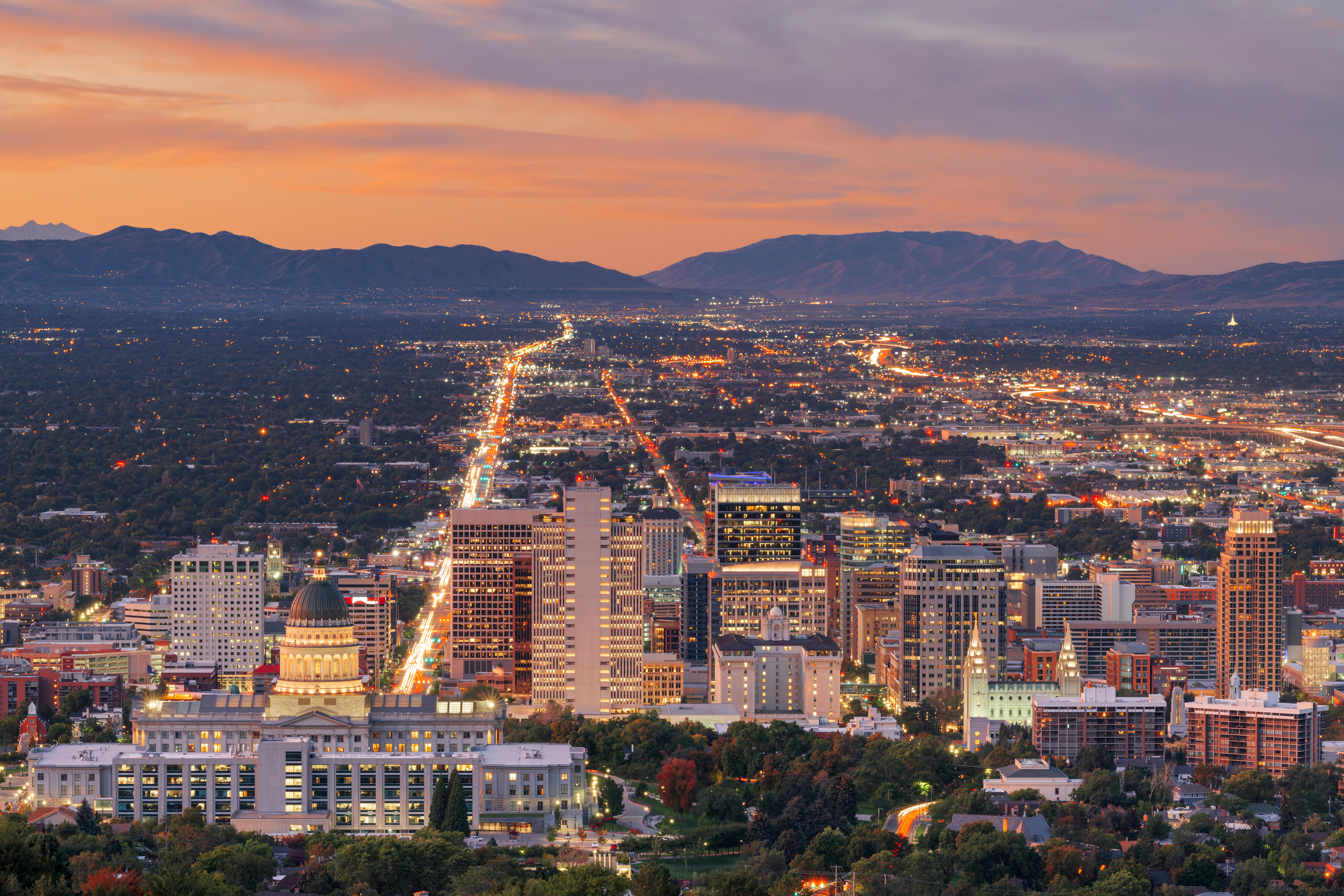 Salt Lake City Roofing Services – Top Rated Roofs Skyline view of Salt Lake City, Utah with residential and commercial rooftops